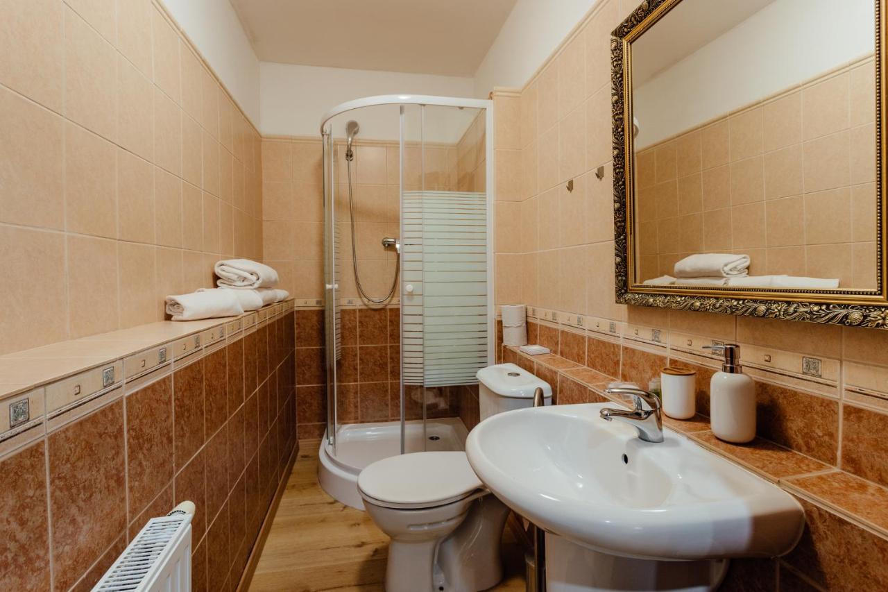 Penzion Cosmopolitan Ii. Banská Štiavnica Exterior foto