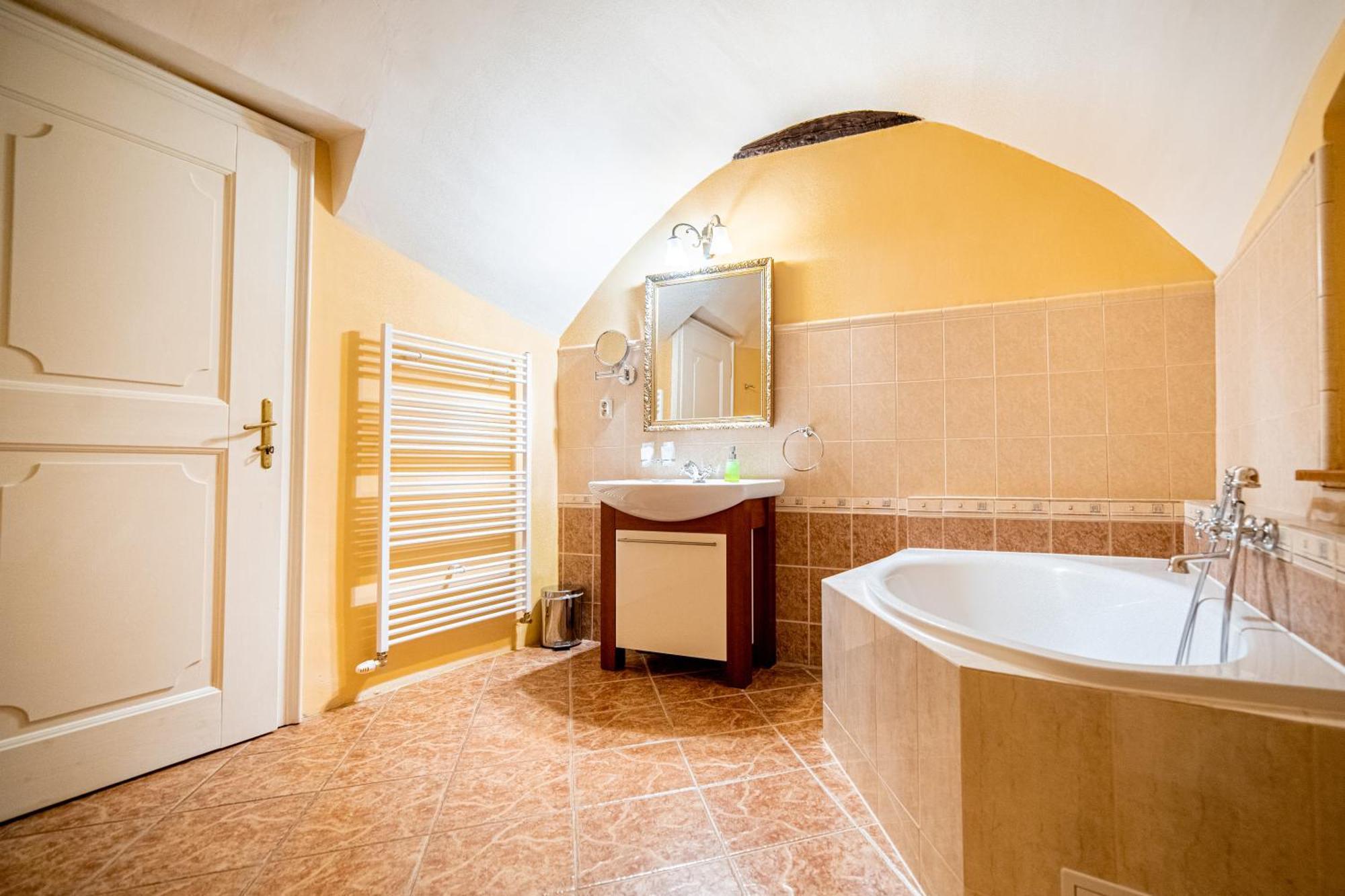 Penzion Cosmopolitan Ii. Banská Štiavnica Habitación foto